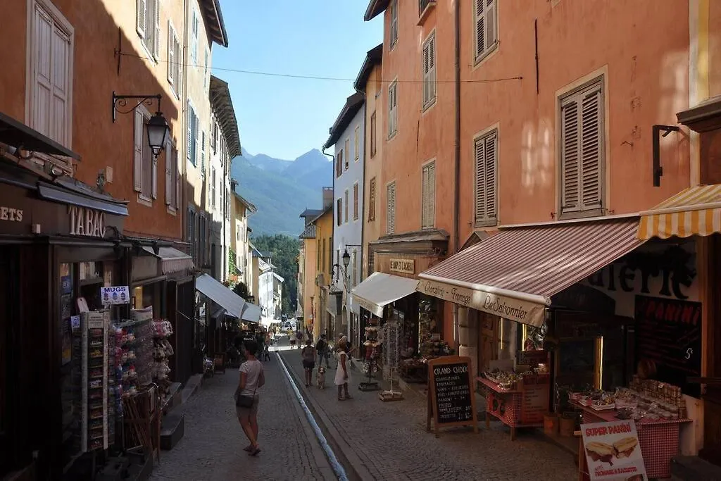 Appartement Coeur De Cite Vauban Briancon 51M2 France